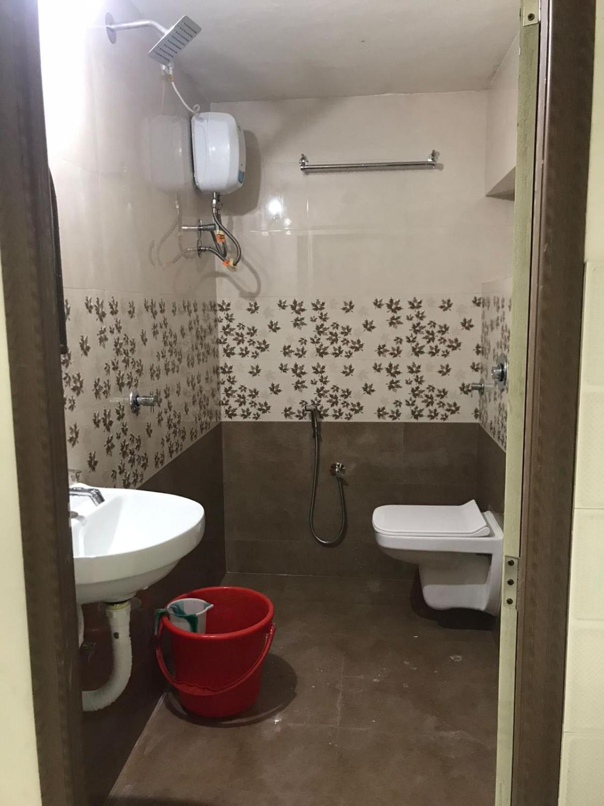 Hotel Priti International 马普萨 外观 照片